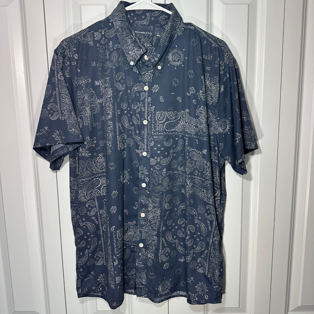 Abercrombie & Fitch Button Down Mens L Navy Blue Paisley Bandana Short Sleeve